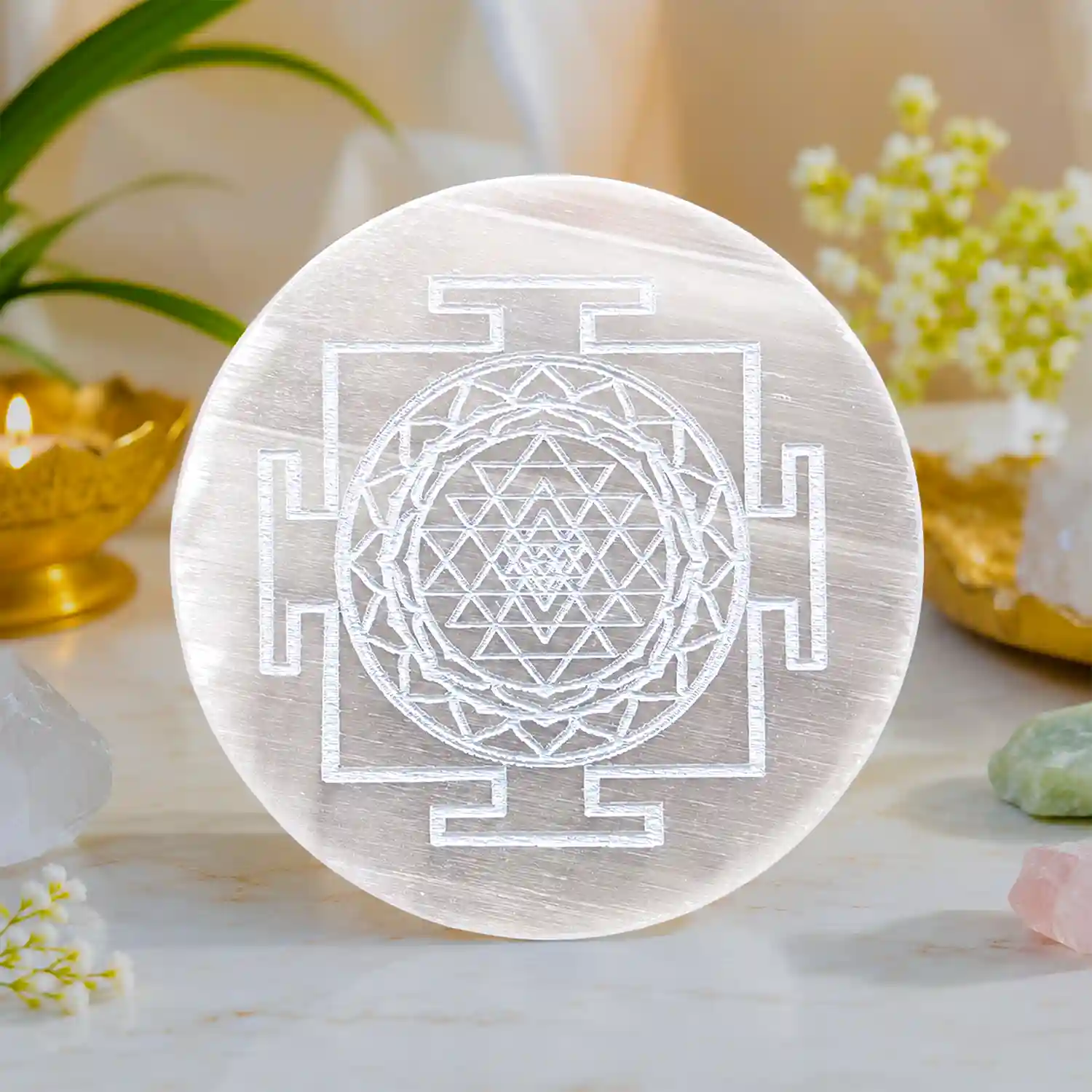 Round Shaped Shree Yantra Selenite Plate 